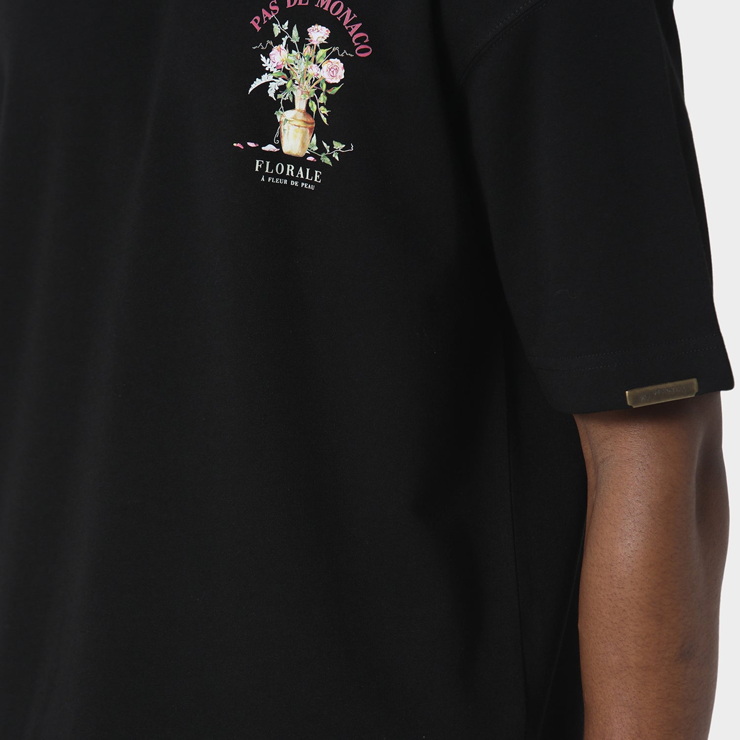 Pot De Vie Tee Black